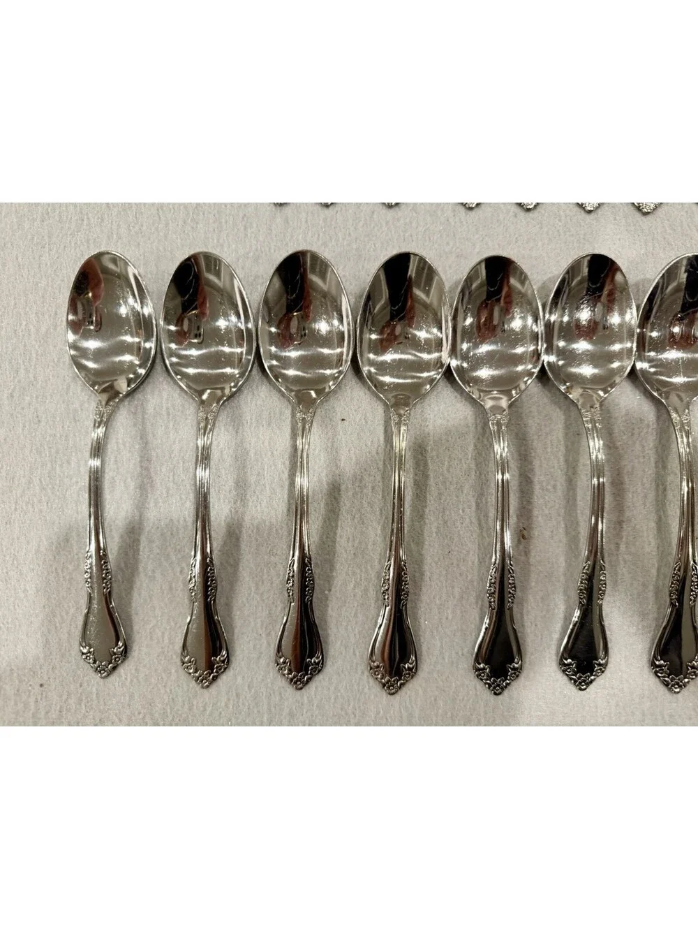 WM Rogers Oneida Ltd Mansfield Amadeus Deluxe Stainless Flatware Set Of 60pcs
